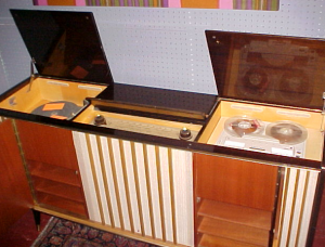 Retro music dispensing unit